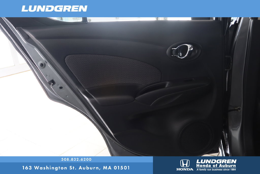 Used 2016 Nissan Versa SV FWD image 10