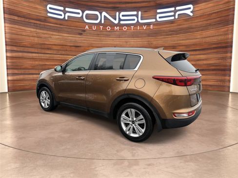Used 2019 Kia Sportage LX w/ LX Popular Package image 3