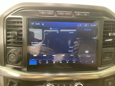 Used 2022 Ford F150 Lariat w/ Equipment Group 502A High AWD/4WD image 18