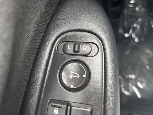 Used 2022 Honda HR-V LX image 43