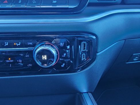 New 2026 GMC Sierra 1500 SLT w/ SLT Premium Plus Package image 29