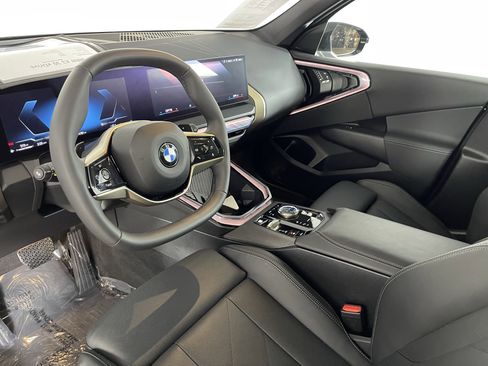 Certified 2025 BMW X3 xDrive30i image 11