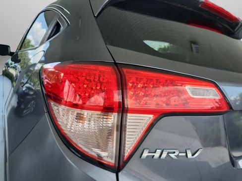 Used 2018 Honda HR-V EX-L image 27