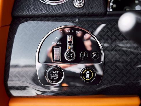 Used 2024 Rolls-Royce Cullinan Black Badge image 60