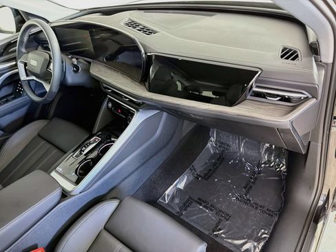 Certified 2025 Audi Q5 Premium Plus w/ Premium Plus AWD/4WD image 30
