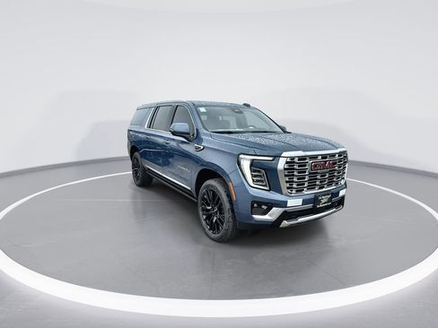 New 2026 GMC Yukon XL Denali w/ Denali Reserve Package AWD/4WD image 2