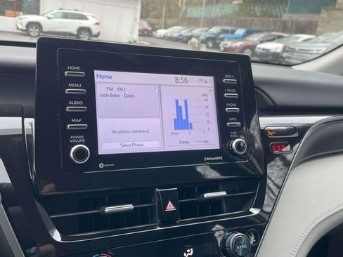 Used 2023 Toyota Camry LE image 27