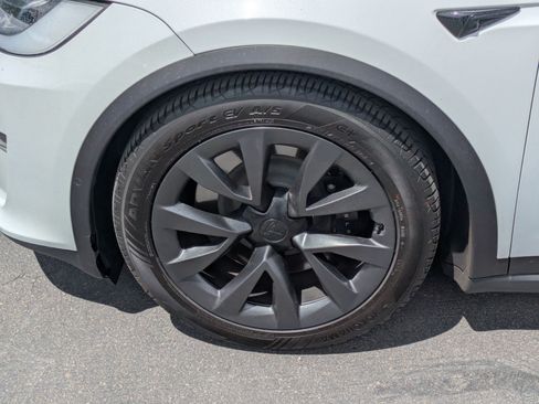 Used 2022 Tesla Model X AWD/4WD image 13