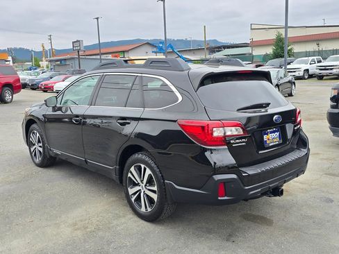 Used 2019 Subaru Outback 2.5i Limited AWD/4WD image 5