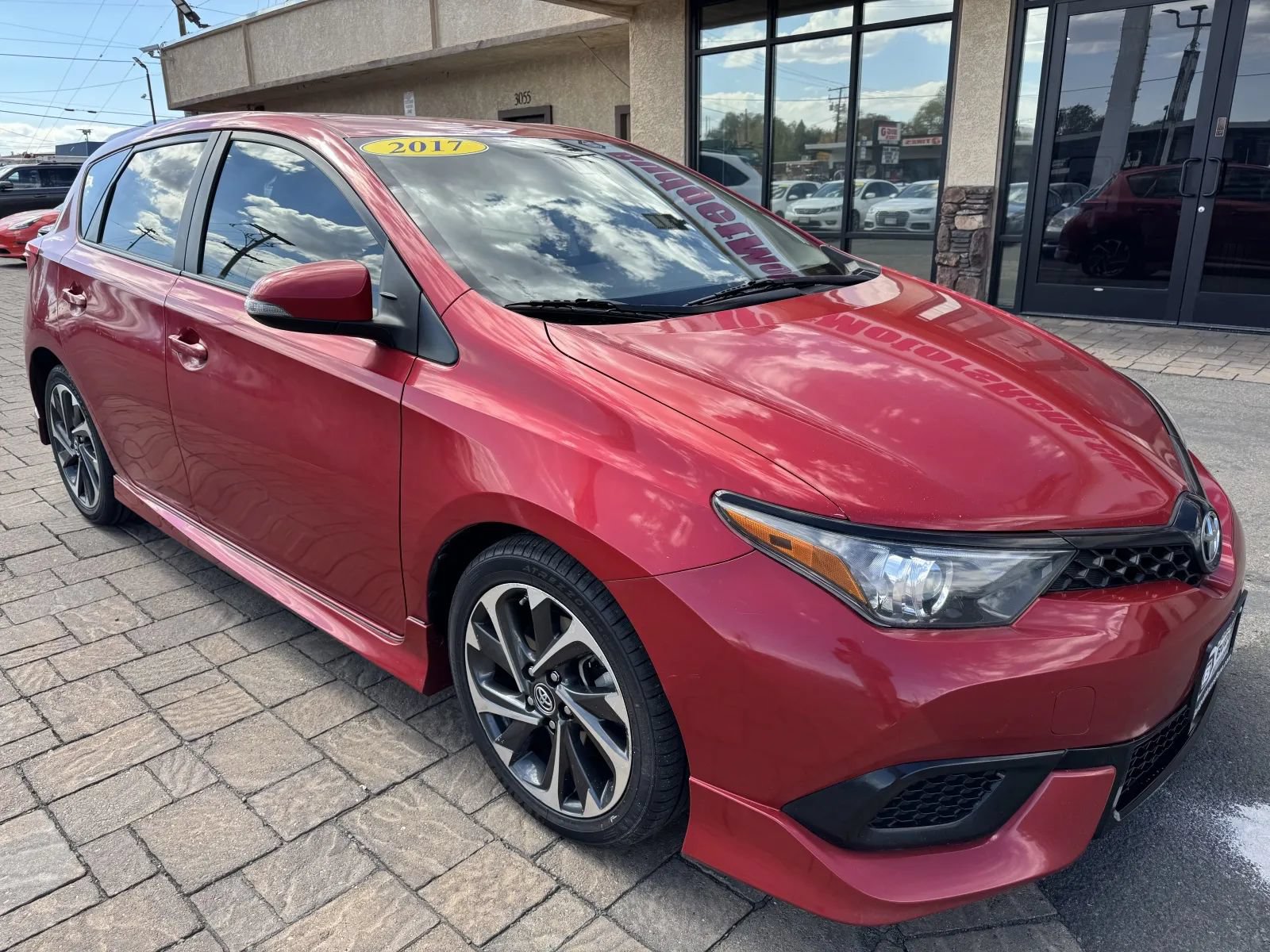 Used 2017 Toyota Corolla iM w/ All-Weather Mat Package FWD image 8