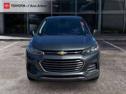 Used 2020 Chevrolet Trax LS w/ Tint and Cruise Package AWD/4WD image 12