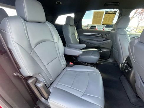 Used 2023 Buick Enclave Essence image 29