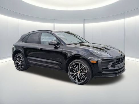 Used 2023 Porsche Macan Turbo AWD/4WD image 8