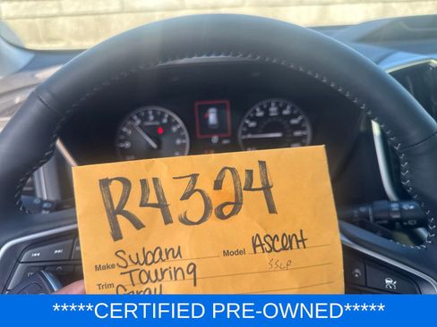 Used 2025 Subaru Ascent Touring AWD/4WD image 2