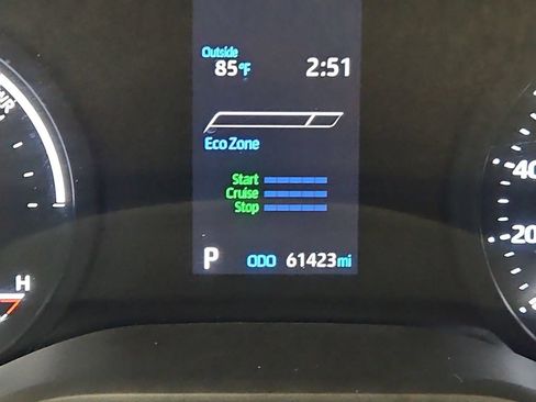 Used 2024 Toyota Sienna LE FWD image 16