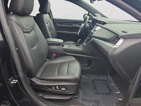 Used 2020 Cadillac XT5 Premium Luxury AWD/4WD image 10