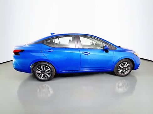 Used 2021 Nissan Versa SV image 11