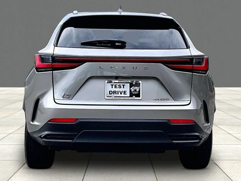 Used 2023 Lexus NX 250 FWD w/ Towing Package (2000 Lbs) image 4