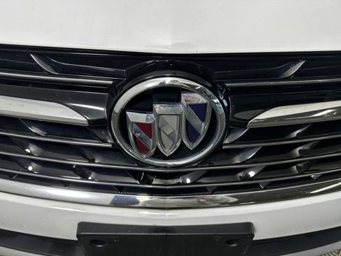Used 2023 Buick Envision Preferred FWD image 9