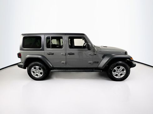 Used 2022 Jeep Wrangler Unlimited Sport image 4
