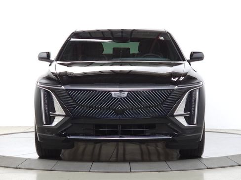 Certified 2024 Cadillac Lyriq Tech AWD/4WD image 13