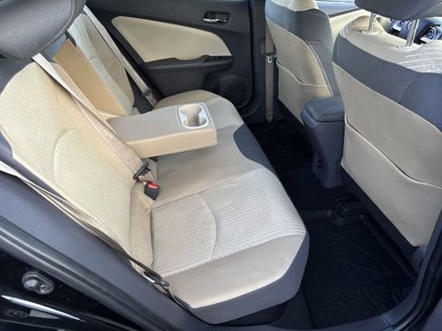 Used 2017 Toyota Prius Four image 19