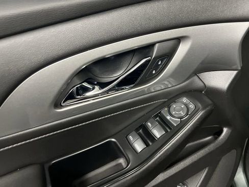 Certified 2023 Chevrolet Traverse LT FWD image 22
