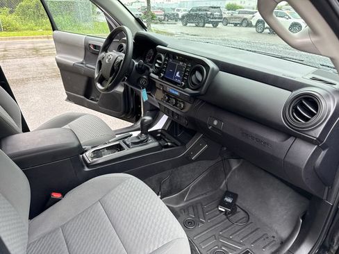 Used 2021 Toyota Tacoma SR RWD image 11