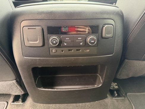 Used 2018 GMC Yukon SLT w/ Open Road Package image 23