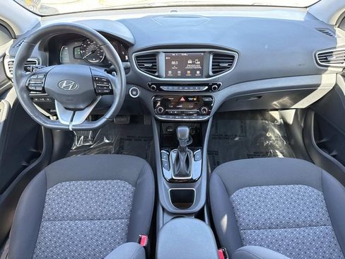 Used 2019 Hyundai Ioniq Plug-In Hybrid image 21