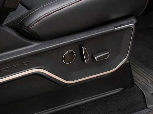 Used 2025 Ford F150 Raptor image 90