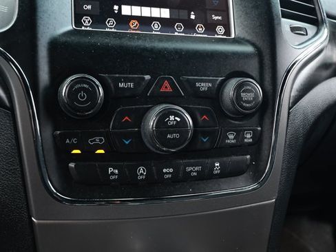 Used 2020 Jeep Grand Cherokee Laredo RWD image 18