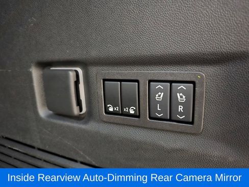 Used 2024 GMC Yukon XL Denali Ultimate image 38