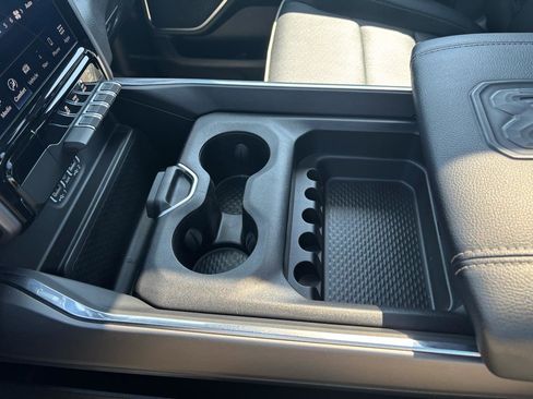 Used 2024 RAM 1500 Laramie image 28