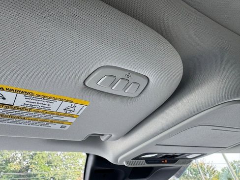 New 2025 Ford Expedition Active image 13