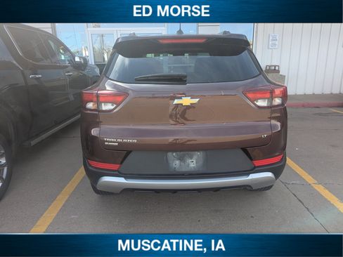 Used 2023 Chevrolet TrailBlazer LT image 3