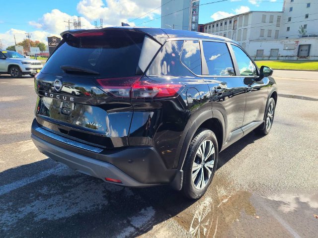 Used 2023 Nissan Rogue SV AWD/4WD image 7