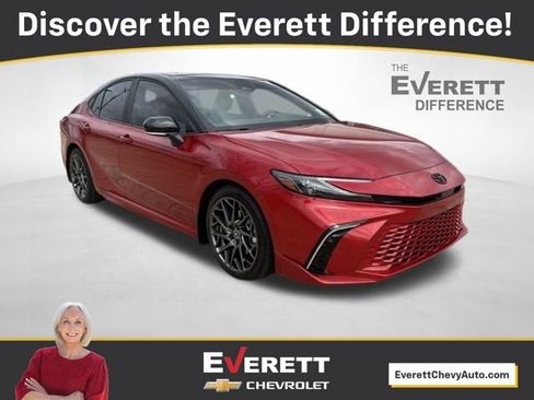 Used 2025 Toyota Camry XSE image 1