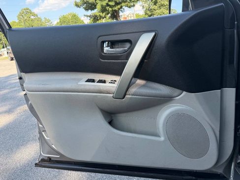 Used 2015 Nissan Rogue S w/ Convenience Package FWD image 13