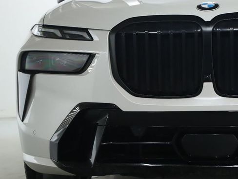 Certified 2024 BMW X7 xDrive40i w/ M Sport Package image 6
