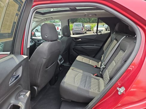 Used 2021 Chevrolet Equinox LT FWD image 10
