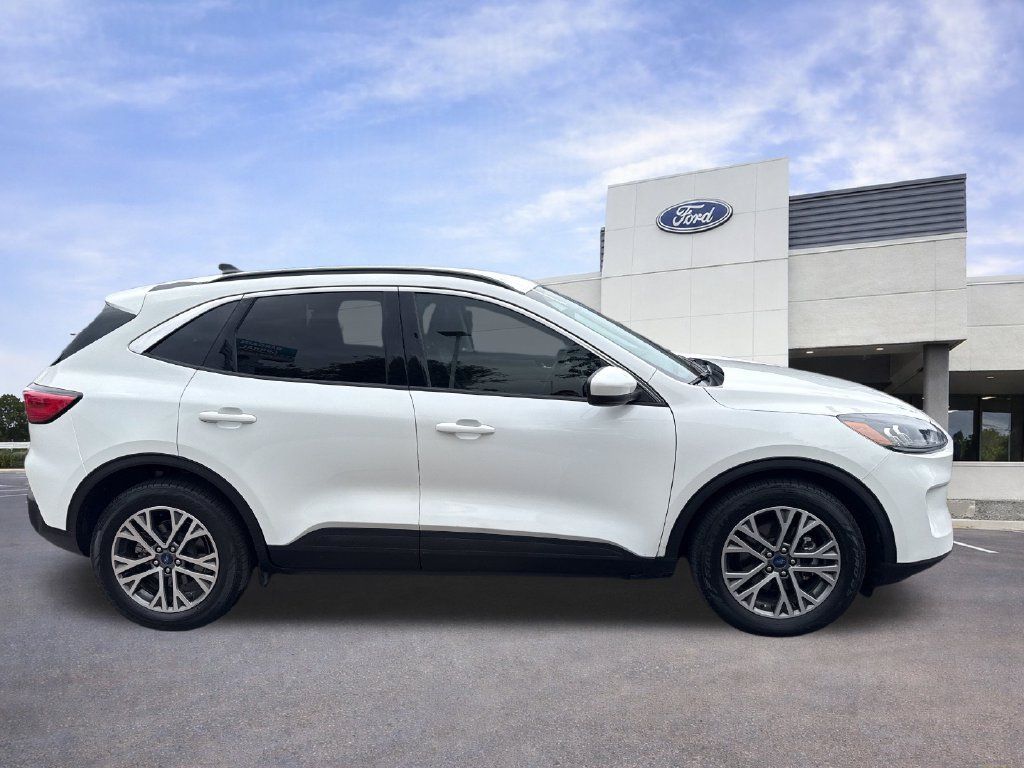 Certified 2021 Ford Escape SEL FWD image 10
