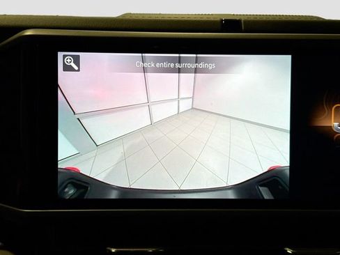 Used 2025 Jeep Gladiator Mojave w/ Convenience Group image 11