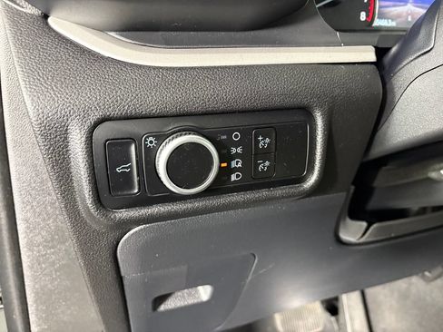 Used 2023 Ford Explorer XLT AWD/4WD image 14
