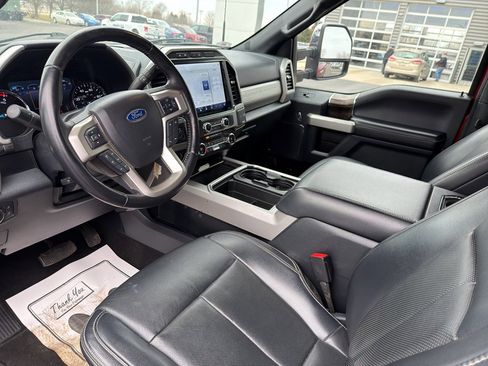 Used 2022 Ford F350 Lariat w/ Chrome Package image 10