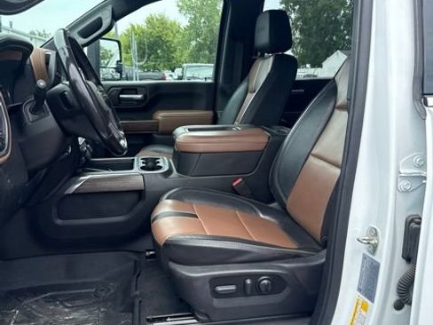 Used 2022 Chevrolet Silverado 2500 High Country w/ Safety Package II AWD/4WD image 21