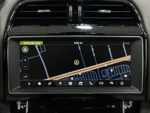 Used 2019 Jaguar F-PACE Prestige image 10