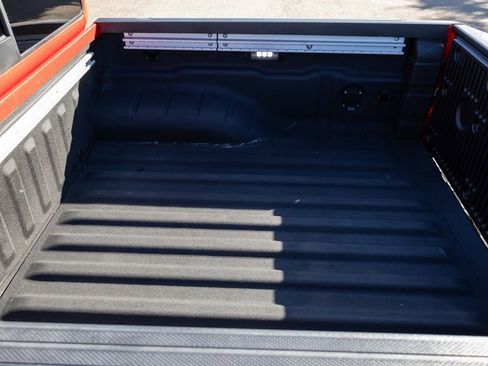 Used 2022 Nissan Frontier SV w/ SV Premium Package image 31