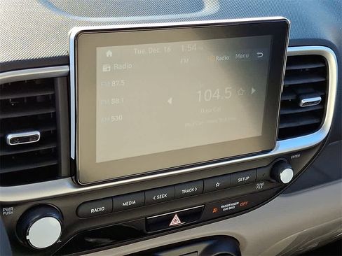 New 2026 Hyundai Venue SEL image 12