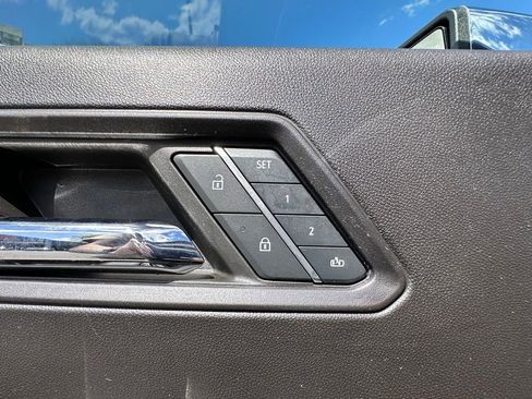 Used 2024 GMC Canyon Denali AWD/4WD image 24